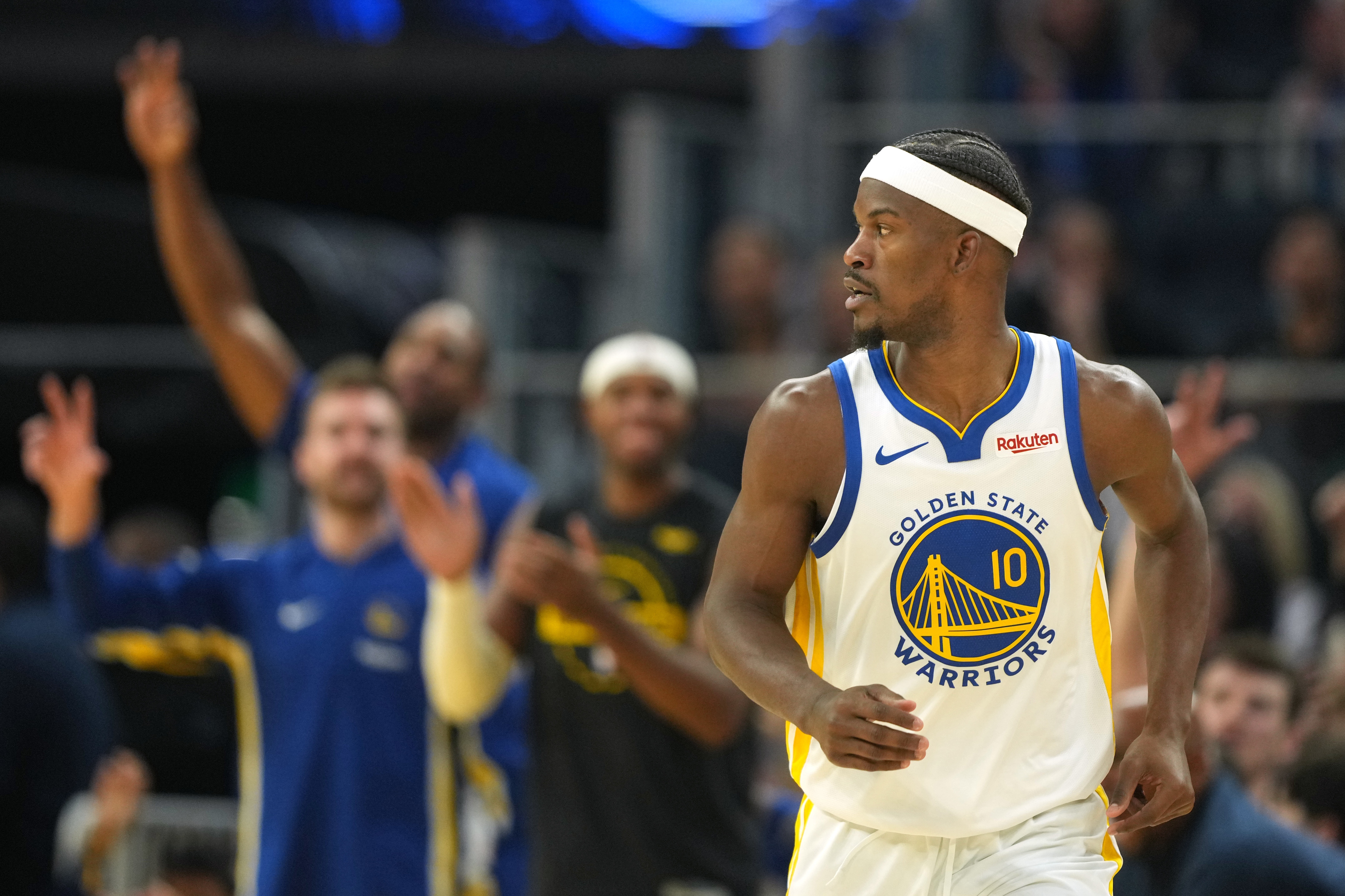 巴特勒：我真的不太会去特别关注裁判 我觉得他们工作挺难的