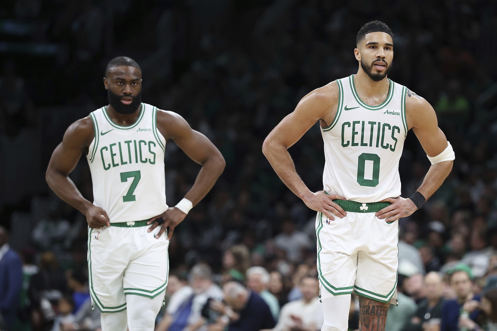 mk-路威：拿塔图姆和布朗做比较这话题早老掉牙了 他们已证明了自己